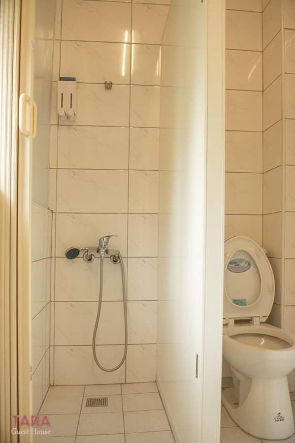 Tara 塔拉guest House Chiayi City Exteriör bild